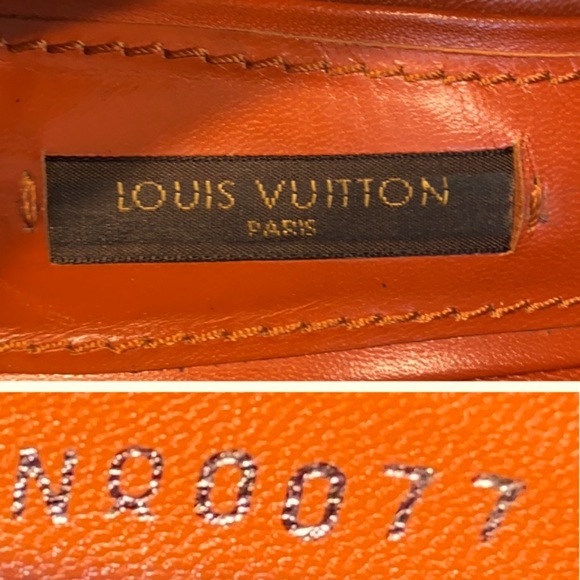 Louis Vuitton Navy Patent Leather Pumps Stilettos Sculptured Heel, Black Cap Toe - Picture 9 of 16